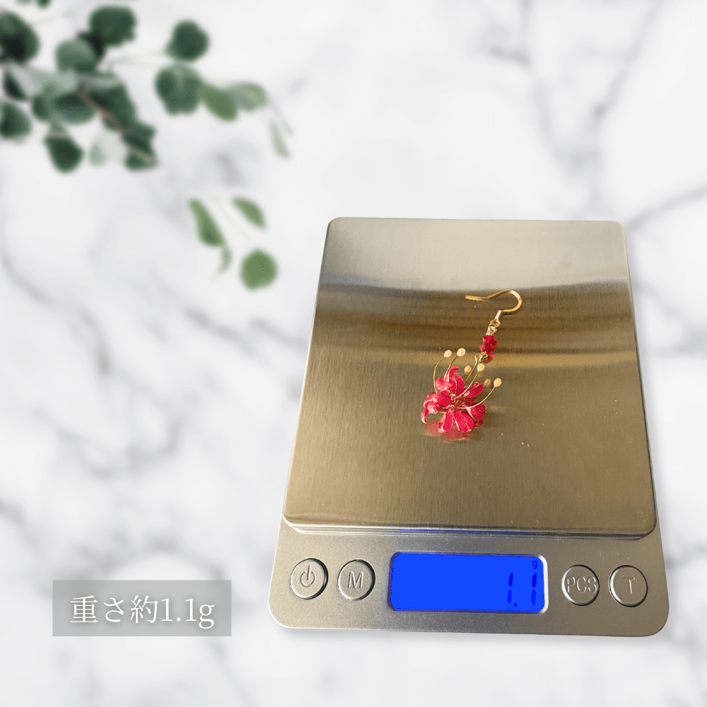 【彼岸花/曼珠沙華】ピアス サージカルステンレス/白い2粒のストーン/レジン×ワイヤー/幻想的な白/和装/受注製作 | 12枚目